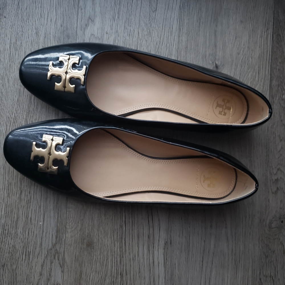 Tory burch flat shoes